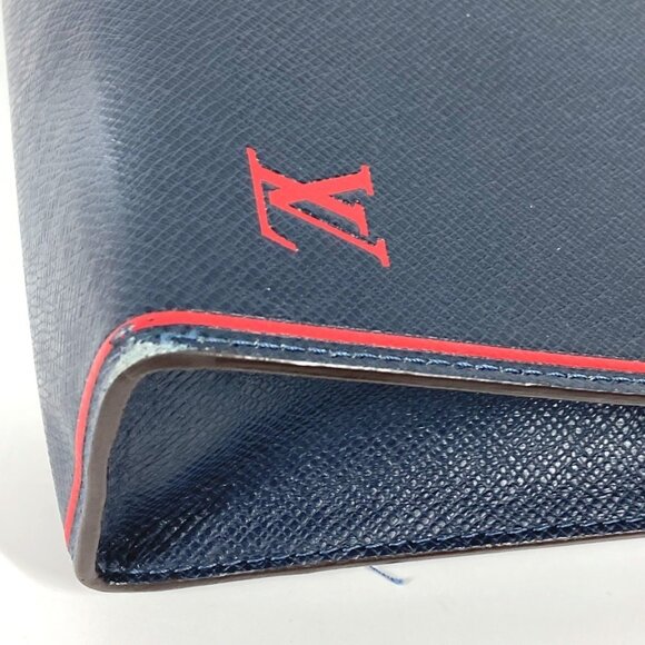 LOUIS VUITTON Red Leather Pouch - Picture 7 of 12